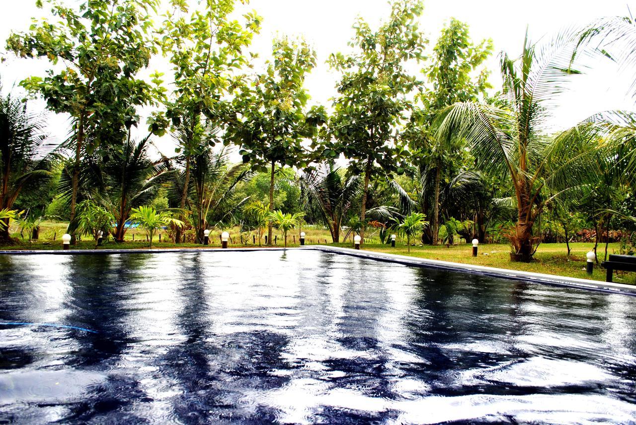 Peacock Land Hotel Tangalle Luaran gambar